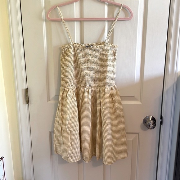 LULUS ❤️Treat Me Right Gingham Smocked Mini Dress. Yellow/White Only. Med & Sm - Picture 2 of 7